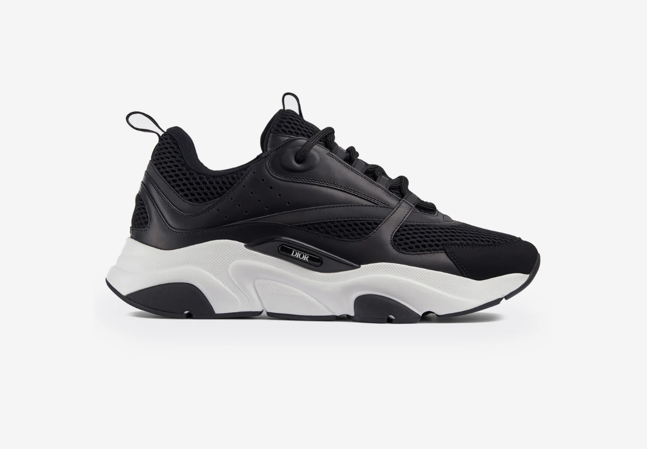 B22 Sneakers