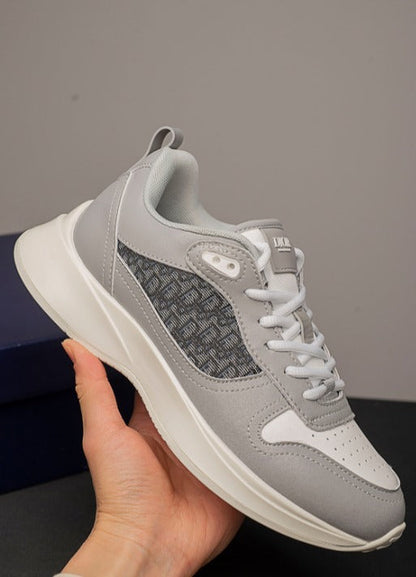 B25 Sneakers