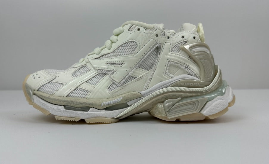 Runner Sneakers