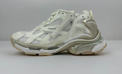Runner Sneakers